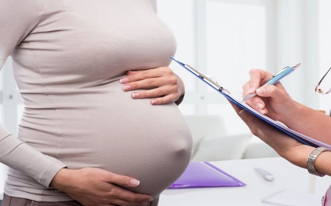 Để nhiễm bệnh ĐẬU MÙA KHỈ trong thai kỳ có thể gây nguy hiểm cho thai nhi