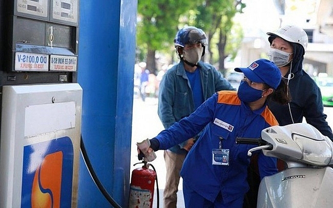 Đề xuất rút ngắn thời gian điều hành giá xăng dầu từ 10 ngày xuống 7 ngày
