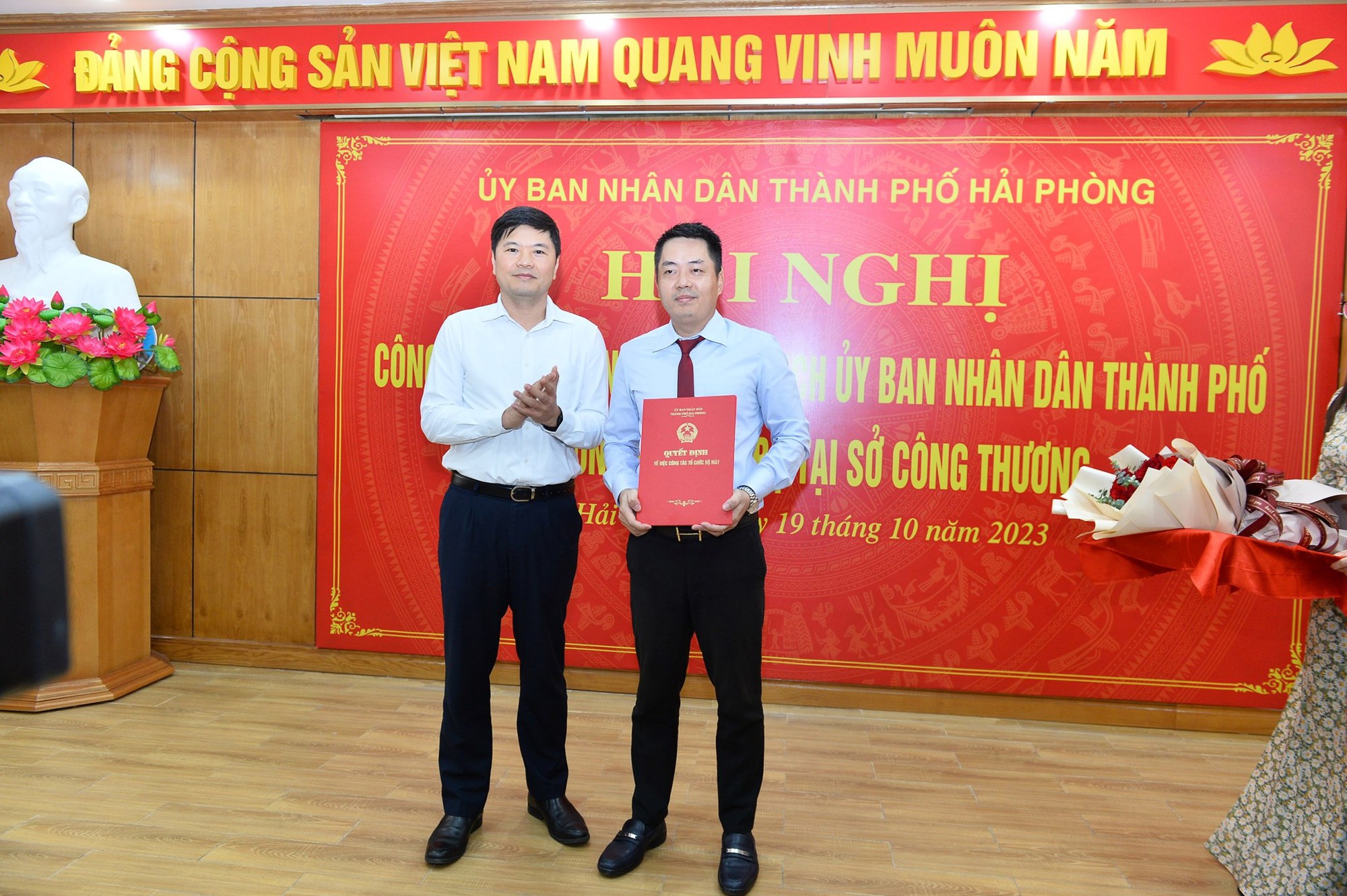 Hải Phòng điều động, bổ nhiệm 7 nhân sự mới - Ảnh 4.