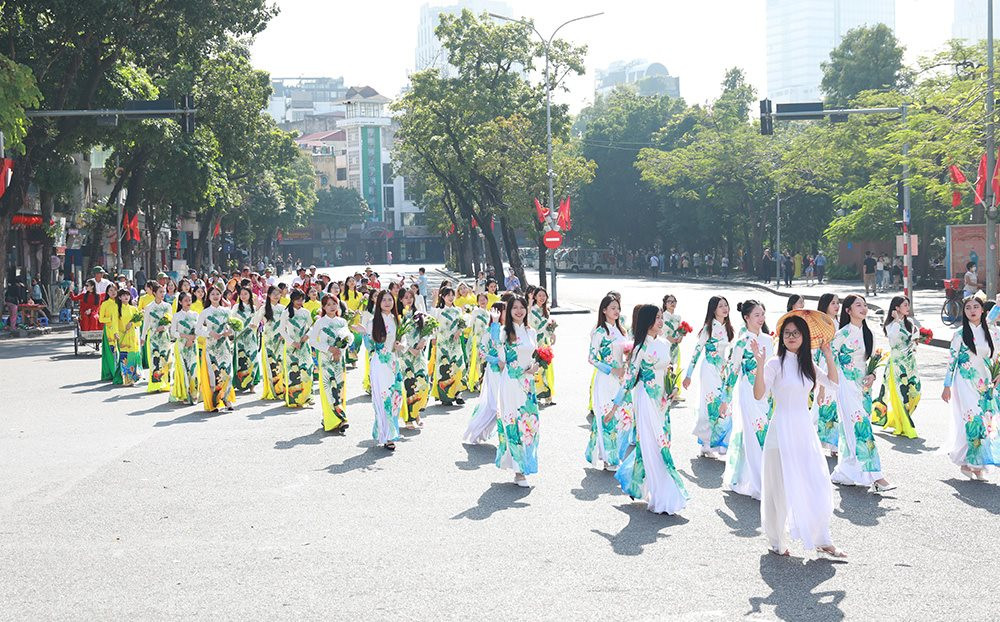 Khai mạc Festival Thu Hà Nội năm 2023 - Ảnh 10.
