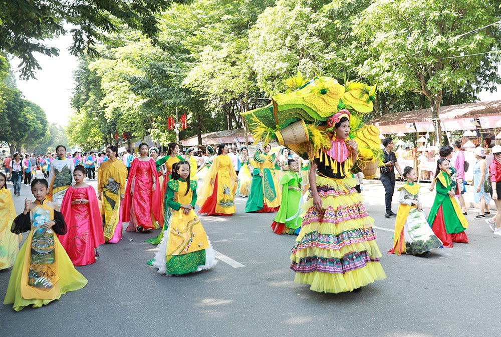 Khai mạc Festival Thu Hà Nội năm 2023 - Ảnh 11.