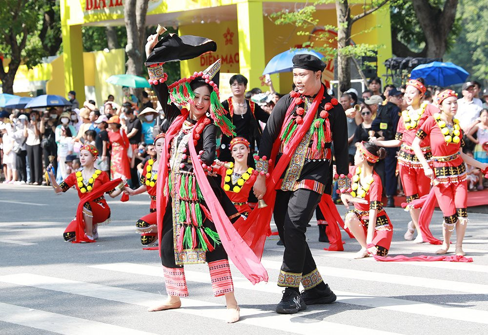 Khai mạc Festival Thu Hà Nội năm 2023 - Ảnh 18.