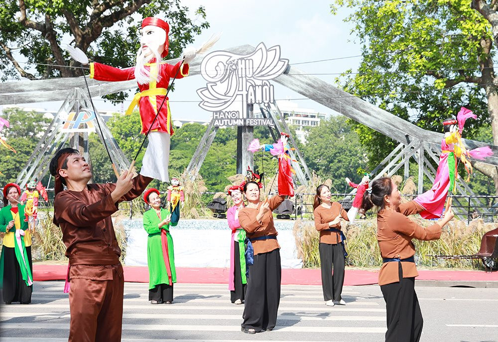 Khai mạc Festival Thu Hà Nội năm 2023 - Ảnh 20.