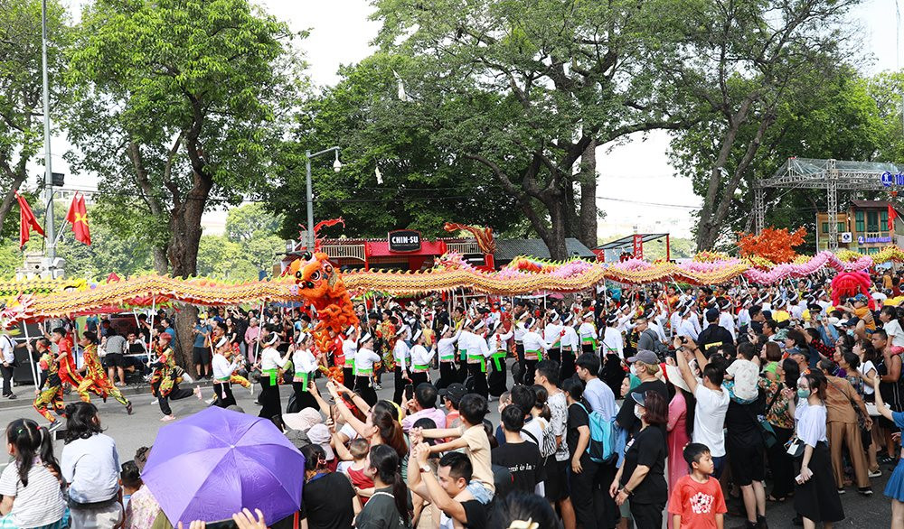 Khai mạc Festival Thu Hà Nội năm 2023 - Ảnh 22.