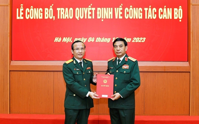 Đại tướng Phan Văn Giang trao quyết định bổ nhiệm Giám đốc Bệnh viện Trung ương Quân đội 108