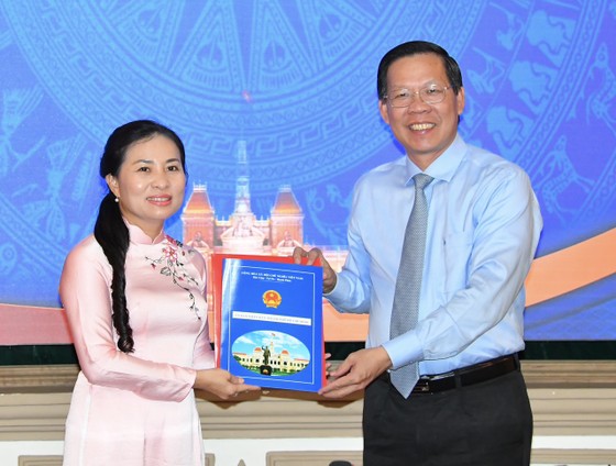 Phó Chủ tịch Ủy ban MTTQ Việt Nam thành phố được bổ nhiệm làm Phó Giám đốc Sở Nội vụ  - Ảnh 1.