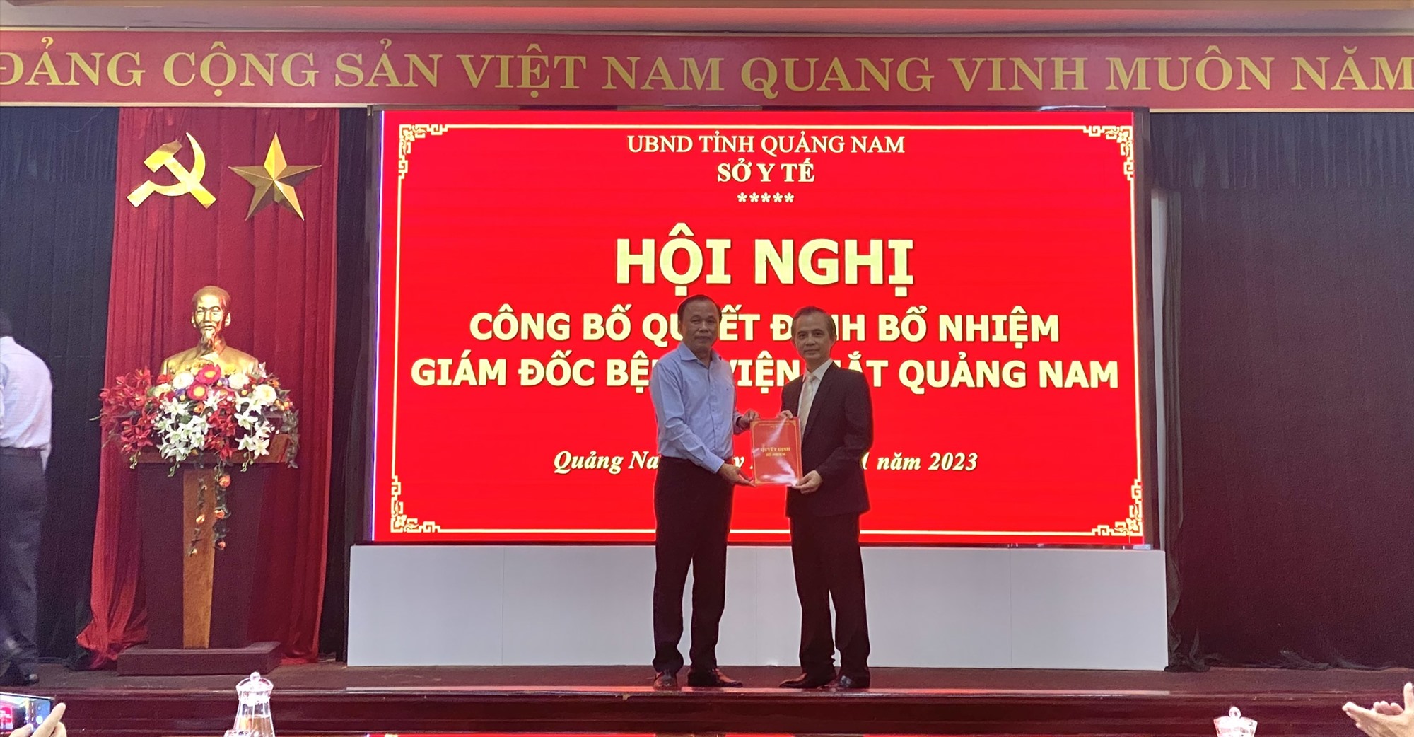 Bổ nhiệm Phó Giám đốc Sở làm Giám đốc Bệnh viện Mắt- Ảnh 1.