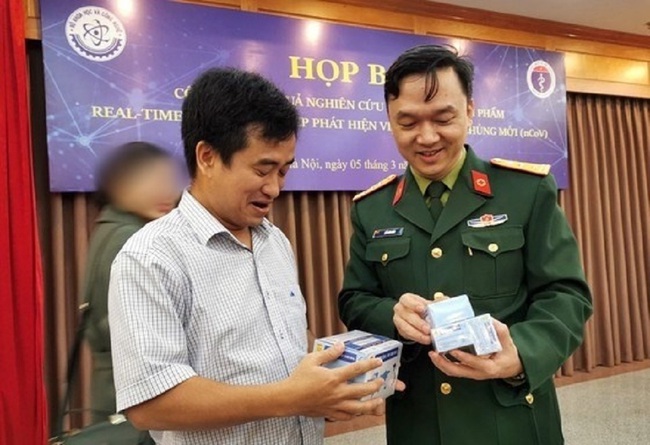 Xét xử sơ thẩm 7 bị cáo trong vụ án Việt Á và Học viện Quân y- Ảnh 1.
