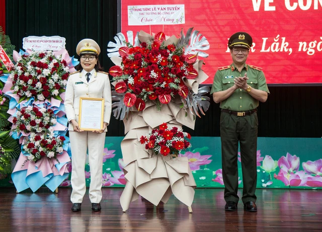 Điều động nữ Thiếu tướng, Phó Cục trưởng giữ chức Phó Giám đốc Công an tỉnh- Ảnh 1.