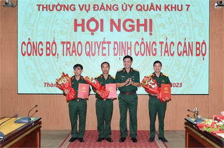  Điều động, bổ nhiệm, thăng quân hàm, nâng lương sĩ quan- Ảnh 2.