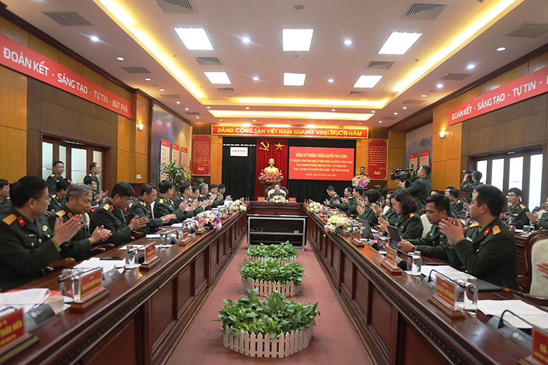 Thượng tướng Nguyễn Tân Cương thăm và làm việc với Tập đoàn Công nghiệp - Ảnh 3.