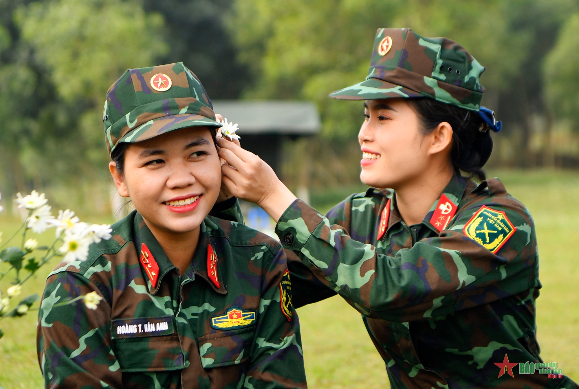 Những 'bông hồng thép' trong lực lượng đặc biệt tinh nhuệ của Quân đội nhân dân Việt Nam - Ảnh 21.