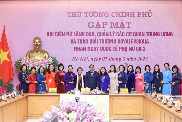 Thủ tướng Phạm Minh Chính: Quan tâm hơn nữa công tác quy hoạch nguồn cán bộ nữ - Ảnh 5.