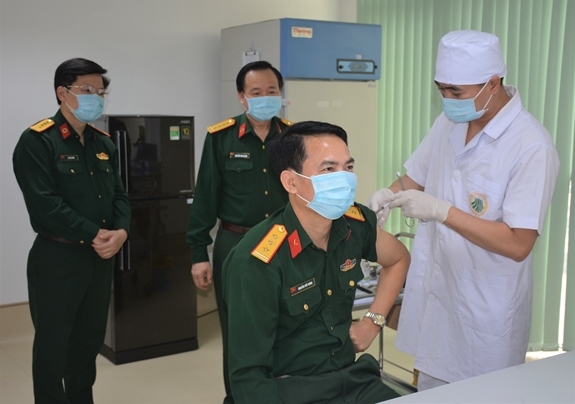 Bộ Quốc phòng chỉ đạo tăng cường phòng chống dịch bệnh COVID-19 - Ảnh 1.
