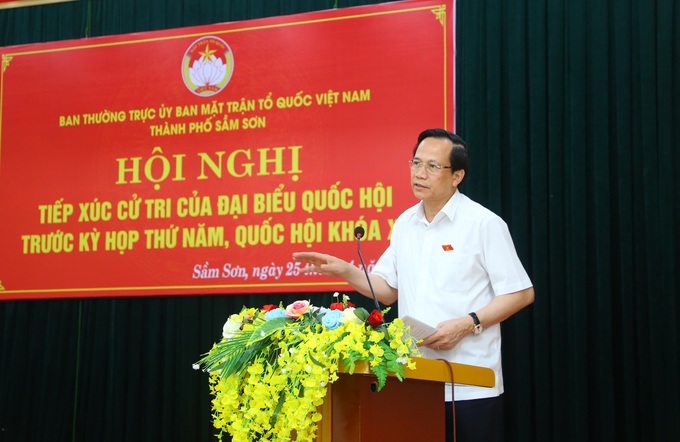Bộ trưởng Đào Ngọc Dung nói về cải cách tiền lương, điều chỉnh chính sách bảo hiểm xã hội - Ảnh 4.