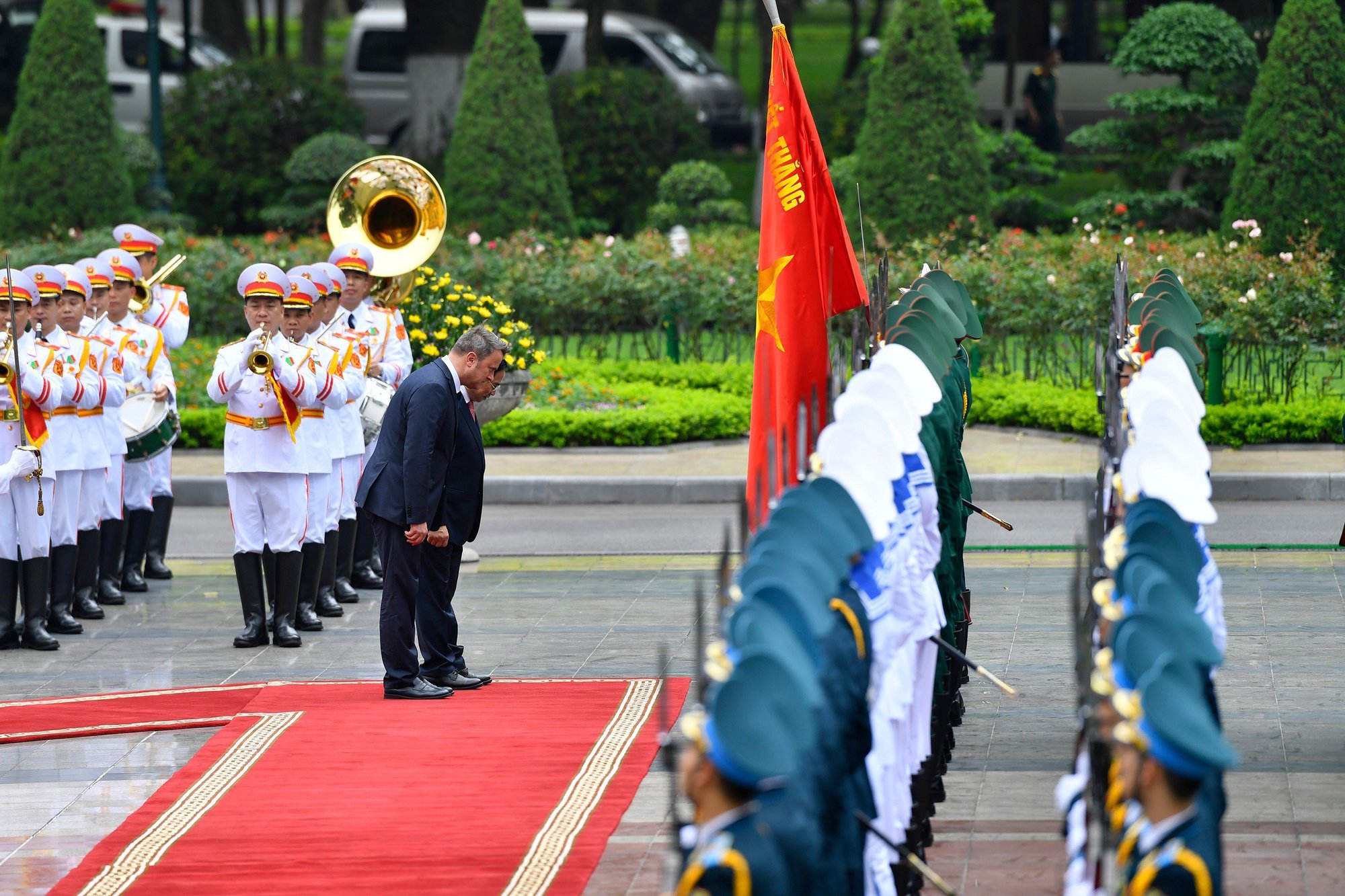 Thủ tướng Luxembourg Xavier Bettel: Chúng tôi luôn sát cánh bên Việt Nam! - Ảnh 4.