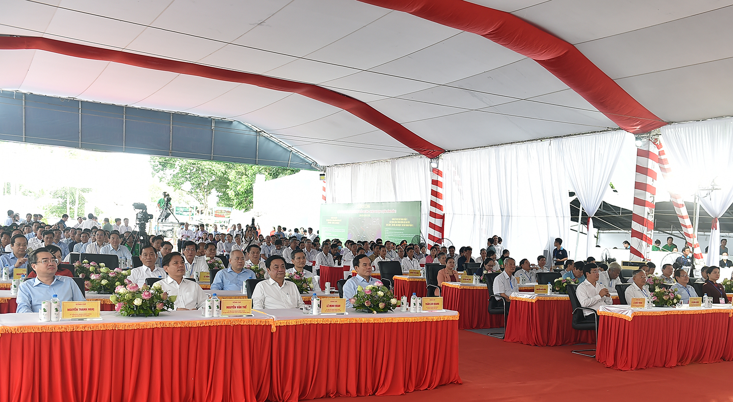 Thủ tướng phát lệnh khởi công xây dựng đường Vành đai 4 - Vùng Thủ đô Hà Nội - Ảnh 3.
