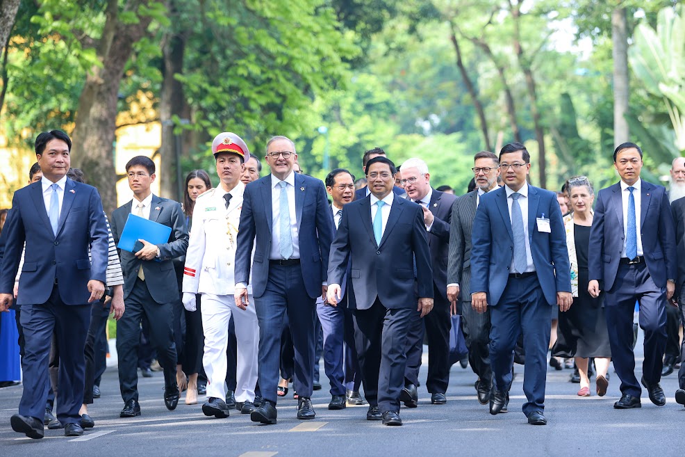 Thủ tướng Phạm Minh Chính đón, hội đàm với Thủ tướng Australia Anthony Albanese - Ảnh 1.