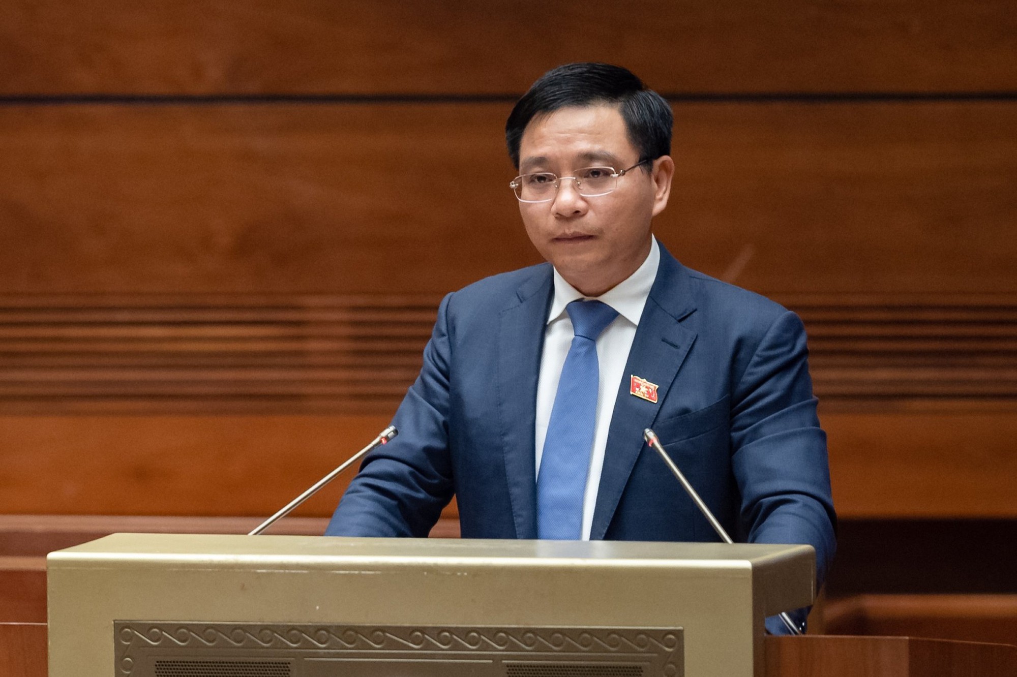 Bộ trưởng GTVT Nguyễn Văn Thắng trả lời chất vấn - Ảnh 3.