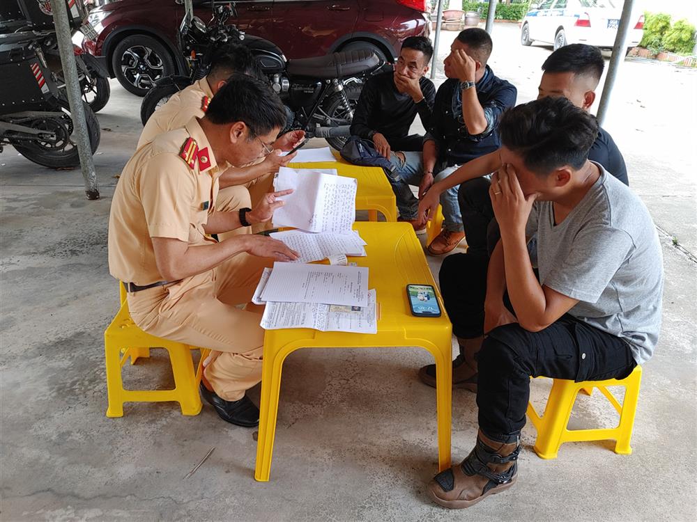 Đoàn xe phân khối lớn đi vào cao tốc đâm Cảnh sát giao thông: Có dấu hiệu hình sự - Ảnh 1.