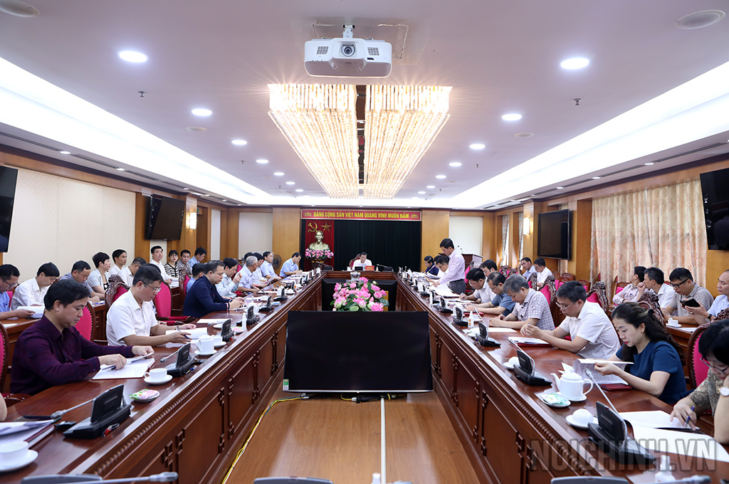 Giới thiệu 4 nhân sự quy hoạch Ủy viên Trung ương Đảng khóa XIV - Ảnh 2.