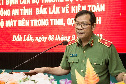 Công an tỉnh Đắk Lắk giảm 3 đơn vị cấp phòng, điều động, bổ nhiệm lãnh đạo các đơn vị - Ảnh 1.