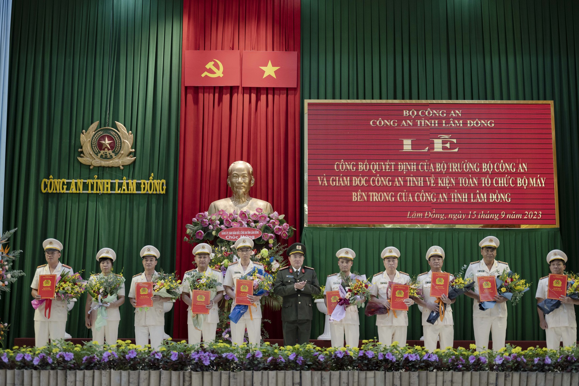 Công an tỉnh Lâm Đồng bố trí, điều động 50 lãnh đạo cấp phòng, Công an các đơn vị, địa phương - Ảnh 4.