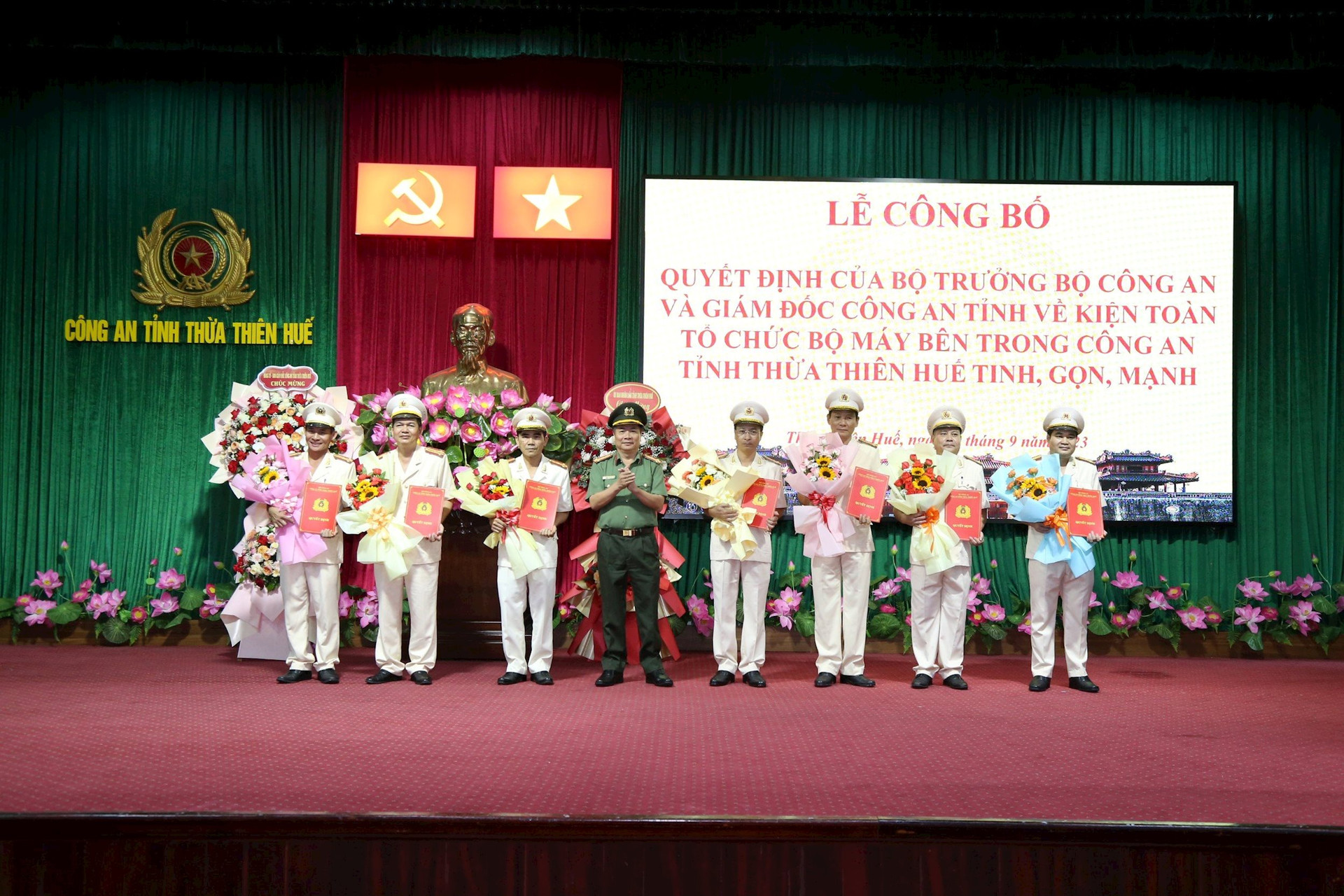 Công an Thừa Thiên Huế điều động, bổ nhiệm 32 lãnh đạo cấp phòng, công an cấp huyện - Ảnh 3.