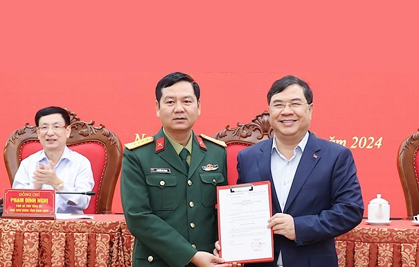 Ban Bí thư chuẩn y Đại tá Quân đội tham gia Ban Thường vụ Tỉnh ủy- Ảnh 2.
