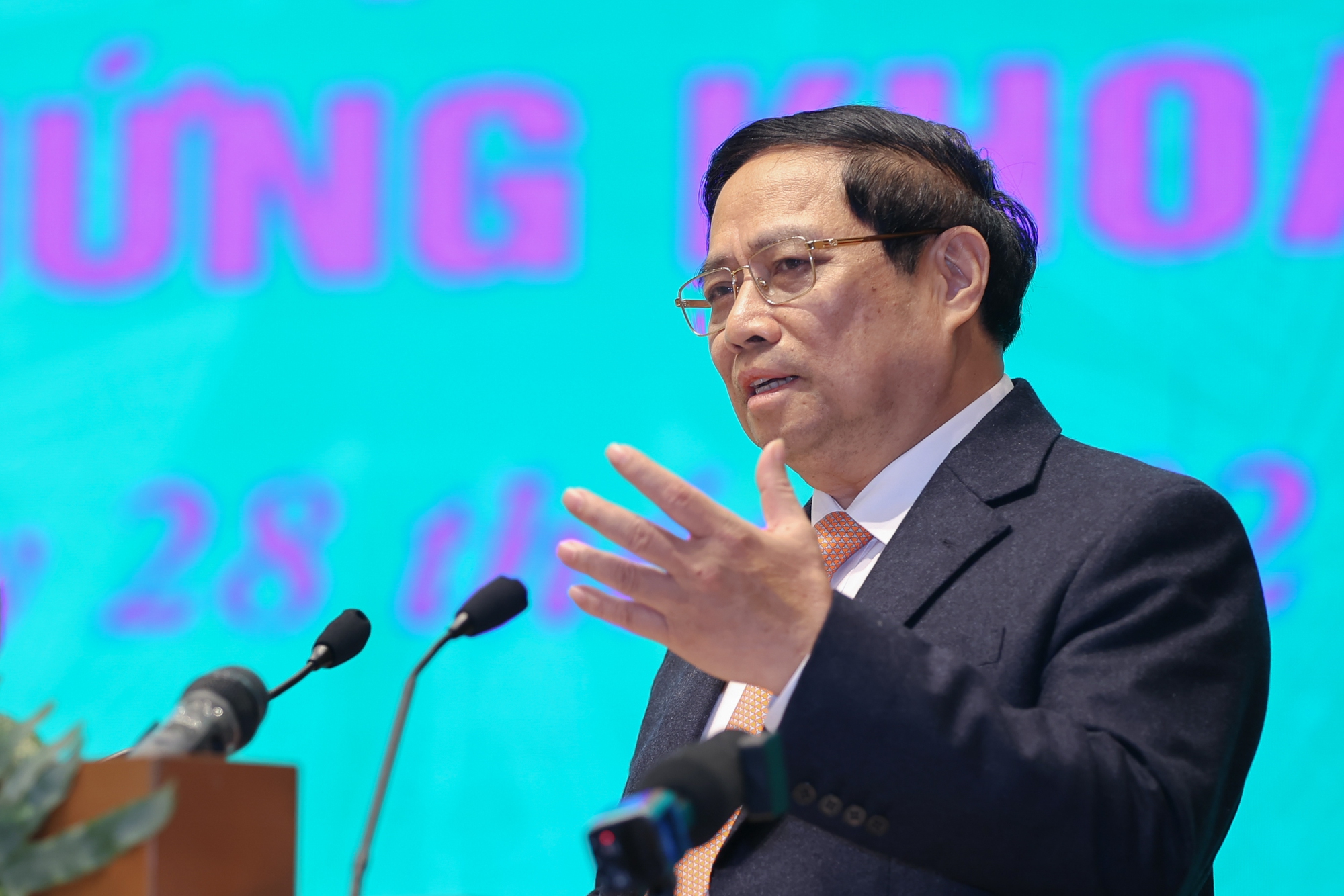 Thủ tướng Phạm Minh Chính: Tôi luôn theo dõi thị trường chứng khoán để phản ứng chính sách kịp thời- Ảnh 11.
