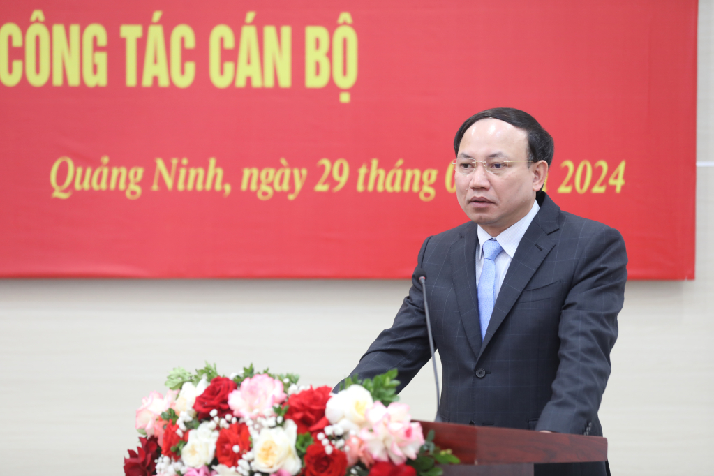Trao quyết định phê chuẩn Bí thư Thành ủy giữ chức Phó Chủ tịch UBND tỉnh- Ảnh 2.