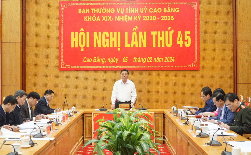 Công bố quyết định bổ nhiệm Chánh Thanh tra tỉnh và 2 Phó Trưởng Ban Tỉnh ủy- Ảnh 2.