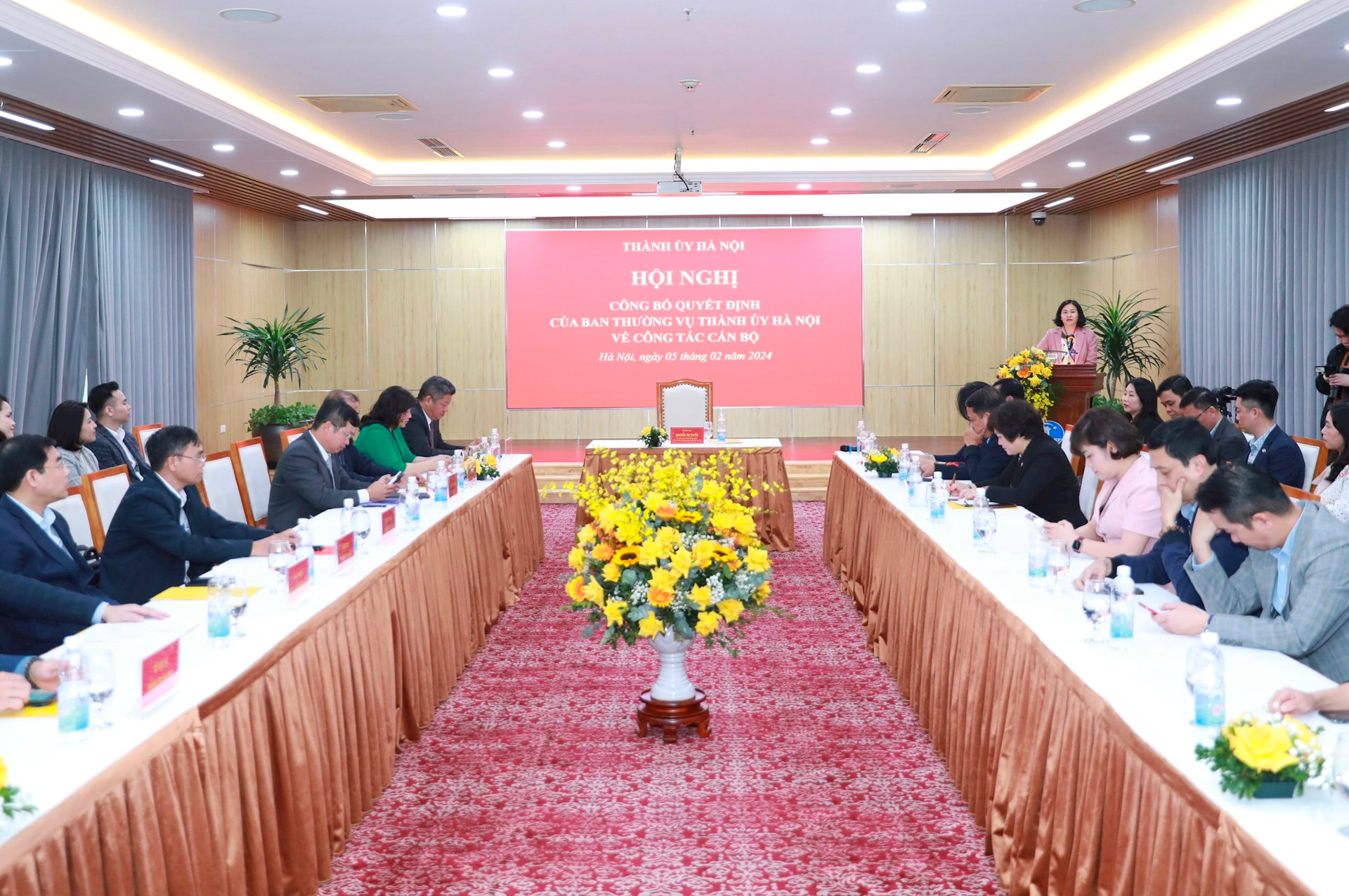 Ban Thường vụ Thành ủy, UBND thành phố Hà Nội bổ nhiệm, chuẩn y nhân sự 2 cơ quan- Ảnh 7.