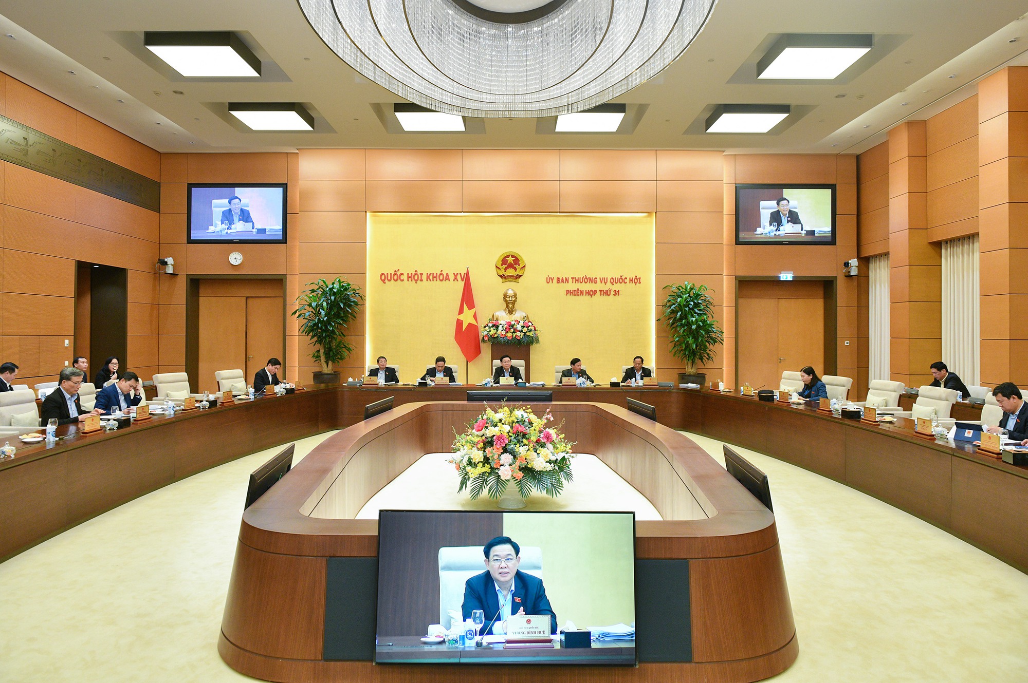 Chất vấn Bộ trưởng Bùi Thanh Sơn công tác bảo hộ công dân; sắp xếp, kiện toàn bộ máy ngoại giao- Ảnh 3.