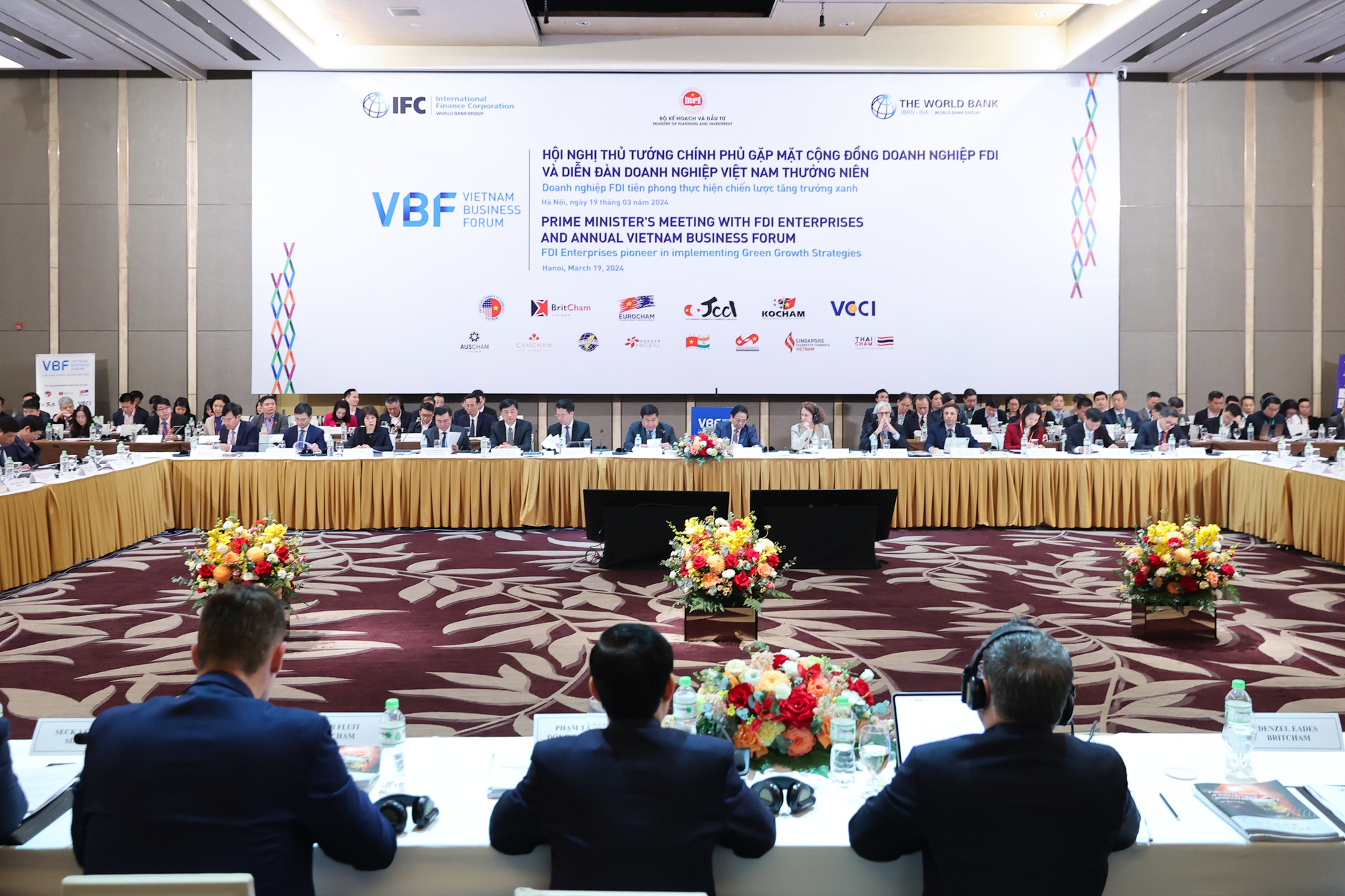 Thủ tướng kêu gọi doanh nghiệp FDI '3 tiên phong', '3 đẩy mạnh'; Việt Nam cam kết '3 bảo đảm', '3 đột phá', '3 tăng cường'- Ảnh 12.