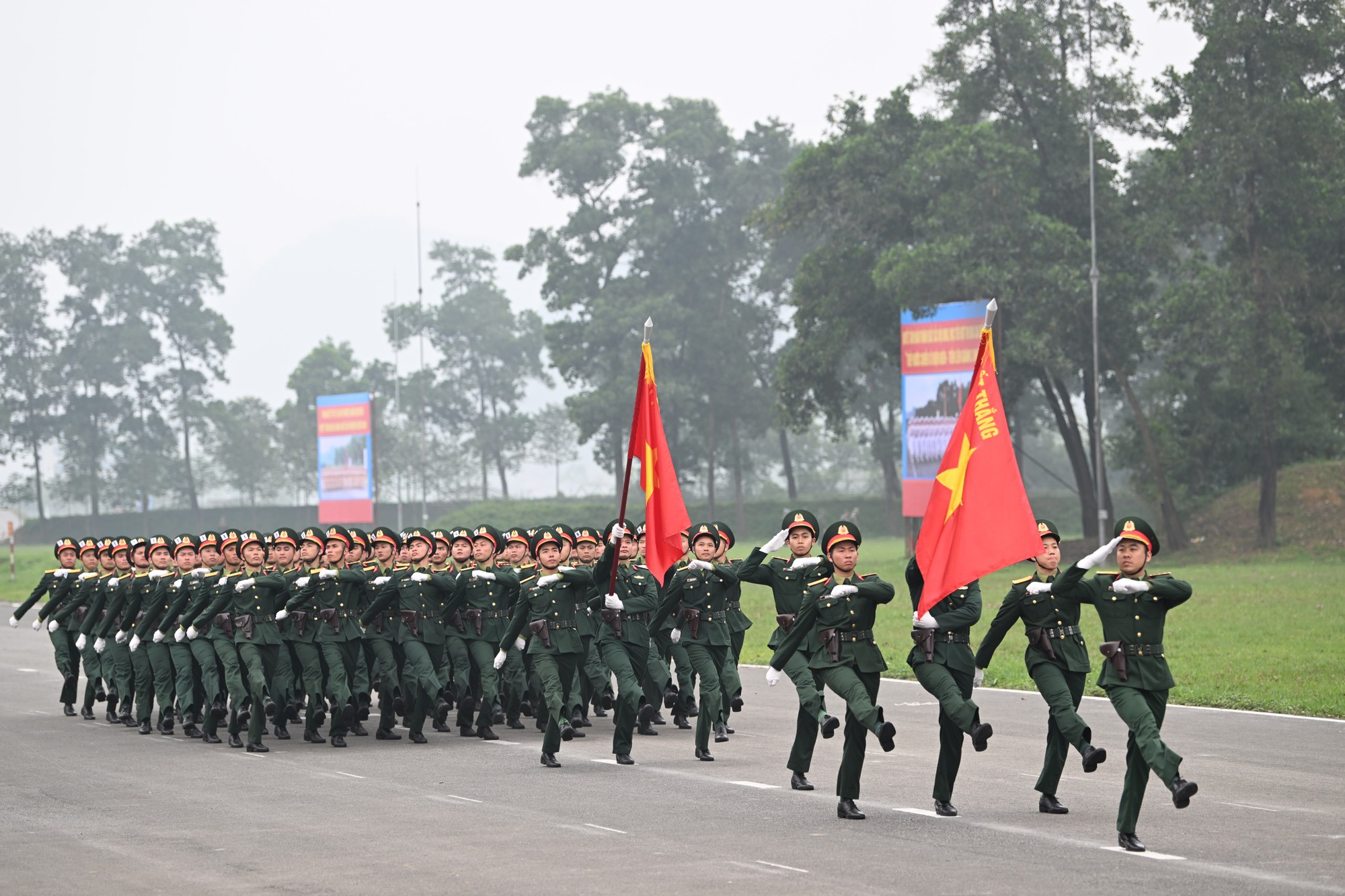 Diễu binh, diễu hành biểu dương lực lượng, khẳng định tầm vóc, giá trị lịch sử vĩ đại của Chiến thắng Điện Biên Phủ- Ảnh 9.