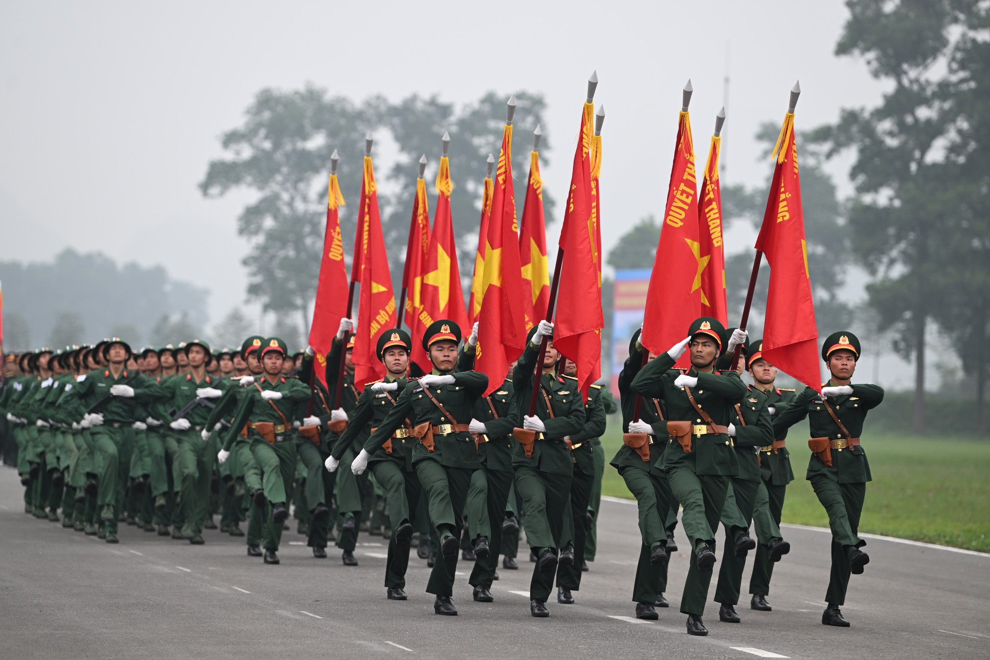 Diễu binh, diễu hành biểu dương lực lượng, khẳng định tầm vóc, giá trị lịch sử vĩ đại của Chiến thắng Điện Biên Phủ- Ảnh 11.