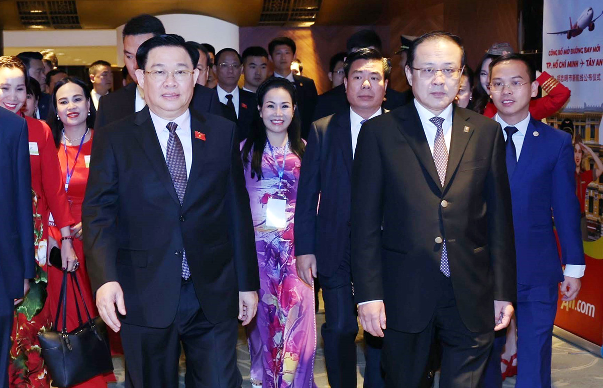 Chủ tịch Quốc hội Vương Đình Huệ kết thúc tốt đẹp chuyến thăm chính thức Trung Quốc- Ảnh 21.