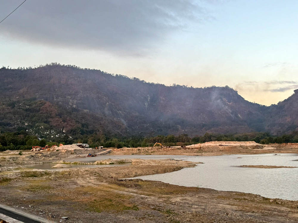 Nguy cơ cháy rừng cực kỳ nguy hiểm: Ban Thường vụ Tỉnh ủy, UBND tỉnh chỉ đạo cấp bách ứng phó- Ảnh 5.