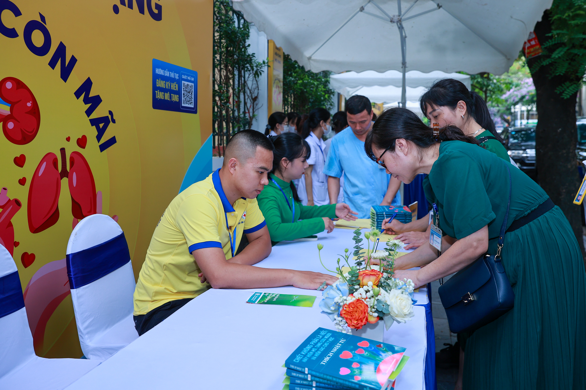 THỦ TƯỚNG PHẠM MINH CHÍNH ĐĂNG KÝ HIẾN TẠNG, KÊU GỌI MỌI NGƯỜI TÌNH NGUYỆN HIẾN TẠNG- Ảnh 9.