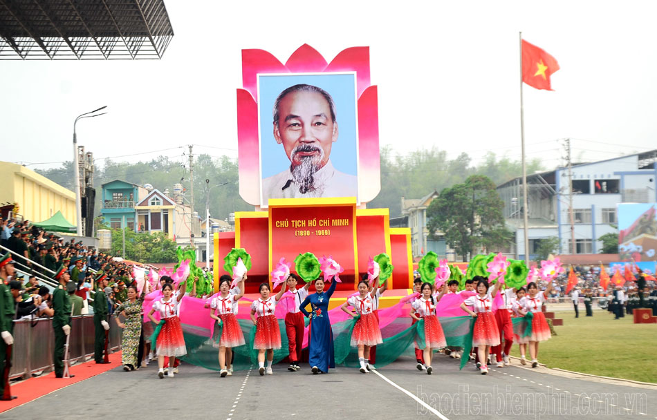 Hợp luyện các lực lượng diễu binh, diễu hành để sơ duyệt cấp Nhà nước vào ngày mai (3/5)- Ảnh 5.