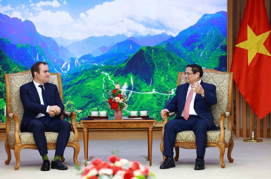 Tổng thống Pháp Macron rất mong muốn được tới thăm Việt Nam- Ảnh 2.