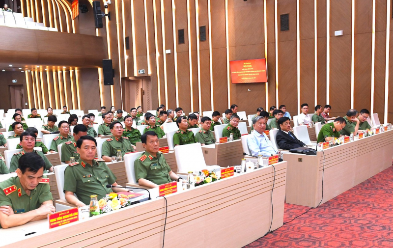 Thượng tướng Nguyễn Duy Ngọc bàn giao công tác cho Trung tướng Nguyễn Văn Long- Ảnh 1.