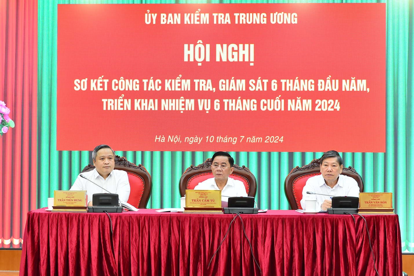 Ủy ban Kiểm tra Trung ương đề nghị thi hành kỷ luật 17 đảng viên- Ảnh 1.