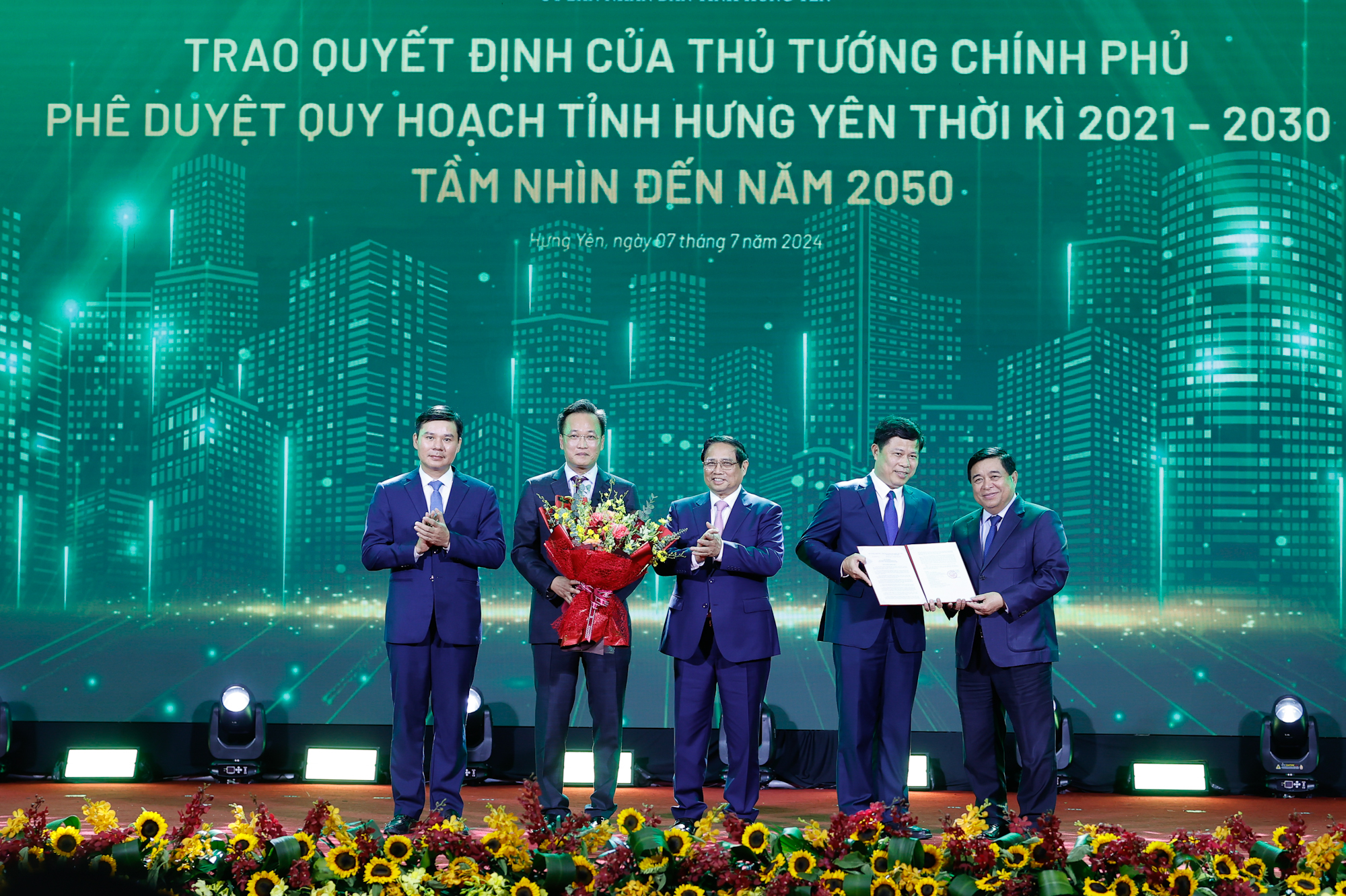 Thủ tướng giao 8 nhiệm vụ để phát triển Hưng Yên, góp phần làm nên 'kỳ tích sông Hồng'- Ảnh 3.