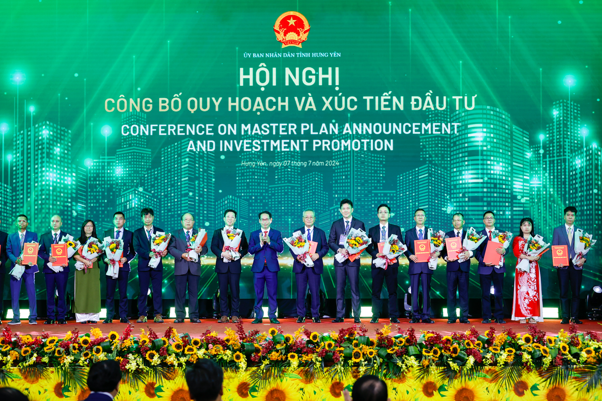 Thủ tướng giao 8 nhiệm vụ để phát triển Hưng Yên, góp phần làm nên 'kỳ tích sông Hồng'- Ảnh 4.