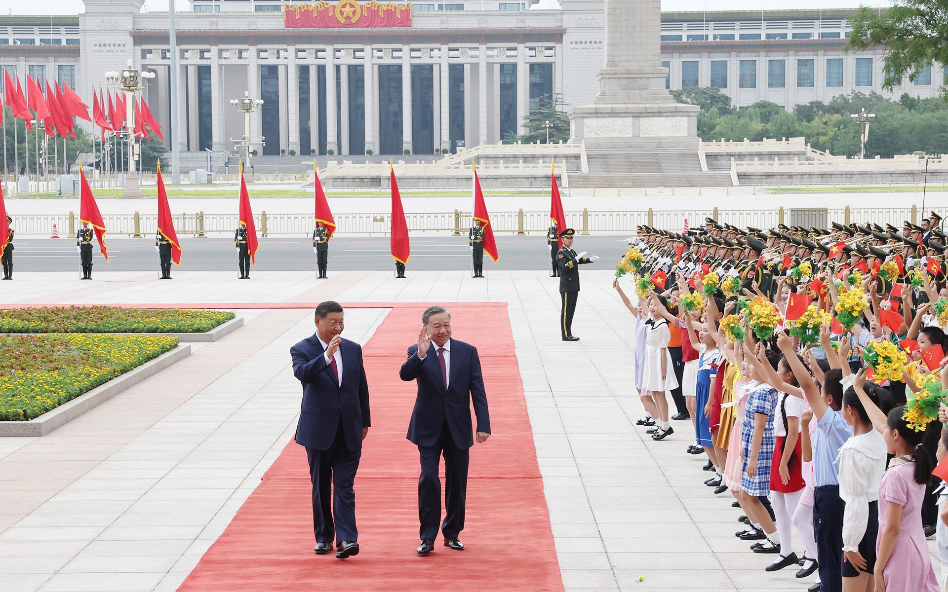 Tổng Bí thư, Chủ tịch Trung Quốc Tập Cận Bình chủ trì Lễ đón chính thức Tổng Bí thư, Chủ tịch nước Tô Lâm