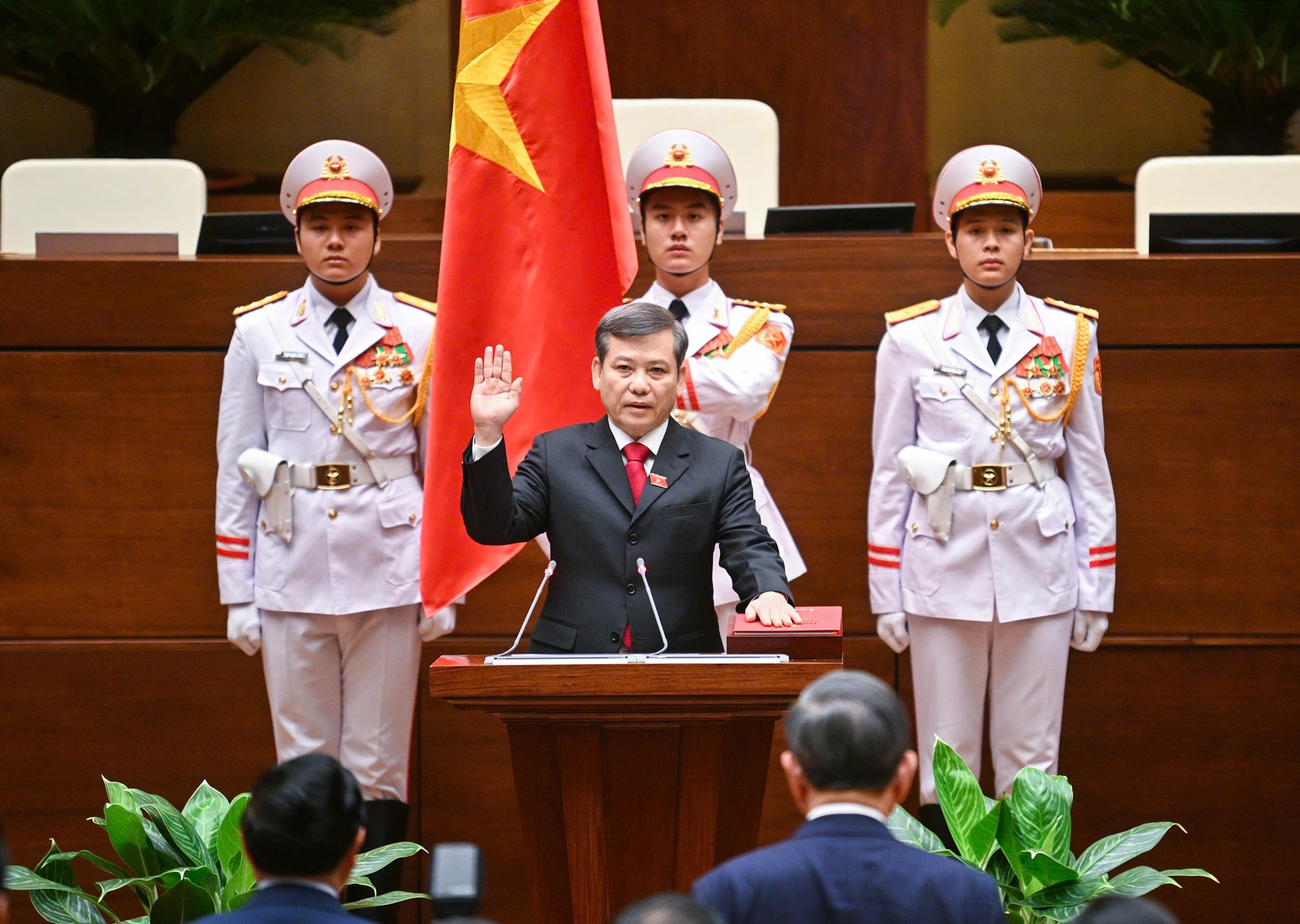 Thông cáo báo chí về kết quả Kỳ họp bất thường lần thứ 8, Quốc hội khóa XV- Ảnh 3.