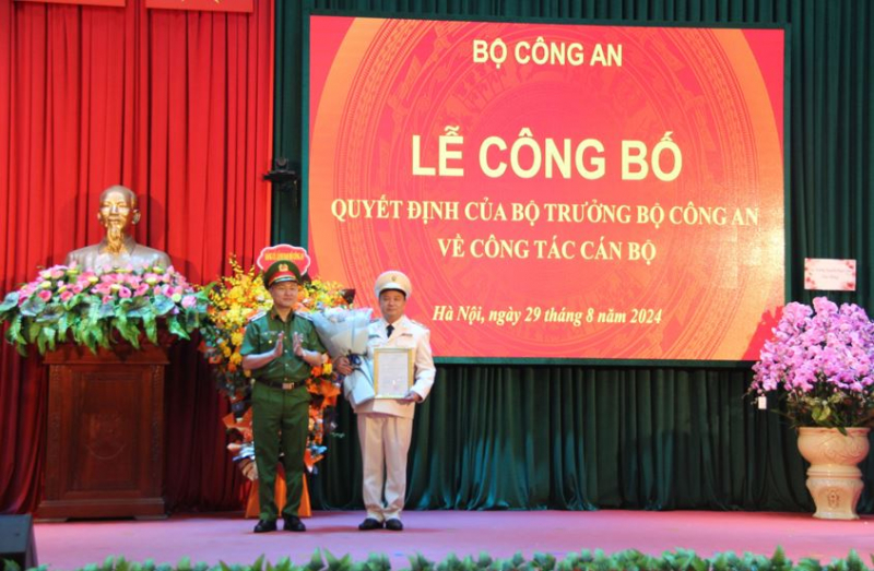 Bộ trưởng Bộ Công an bổ nhiệm Cục trưởng- Ảnh 1.