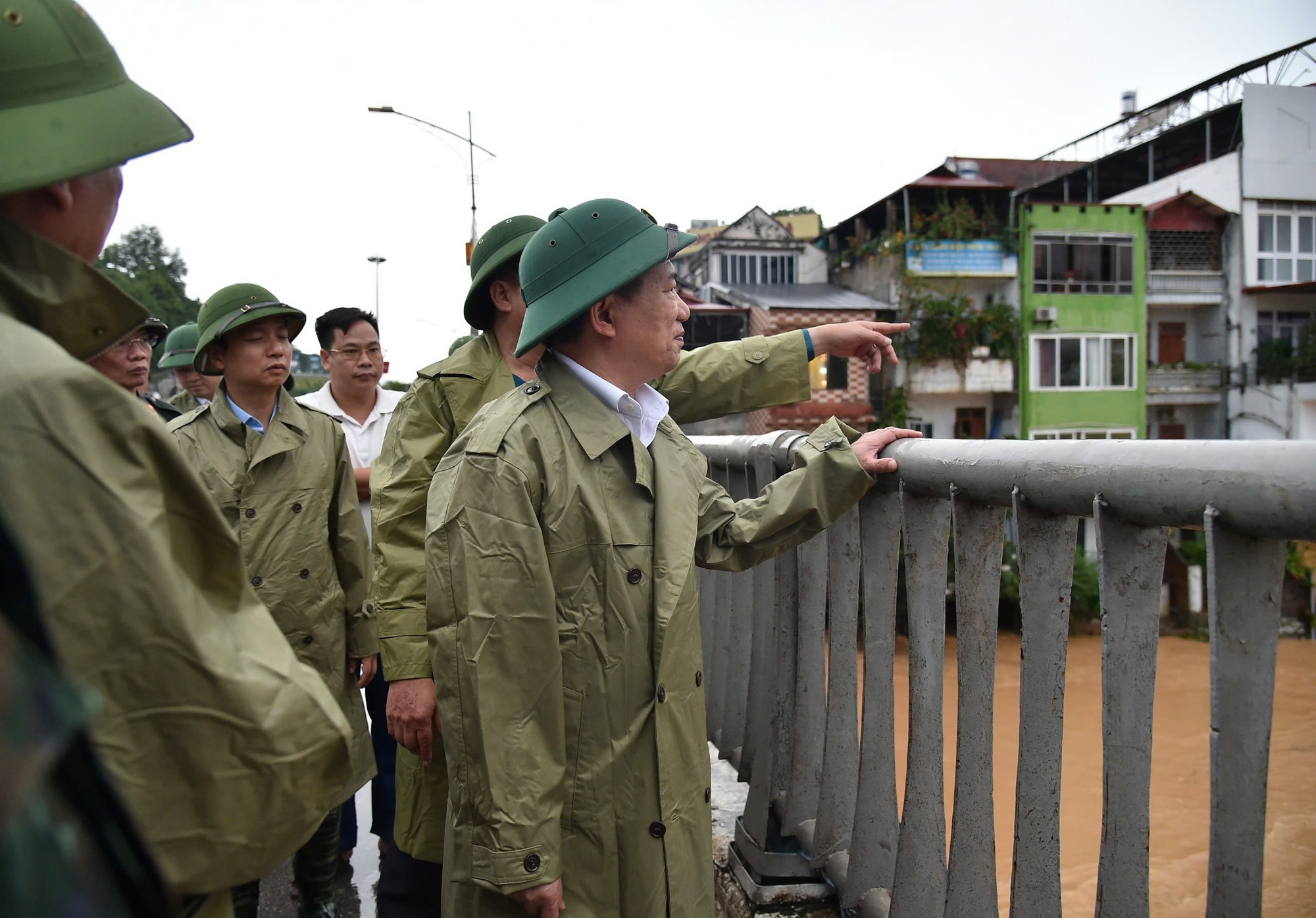 MƯA LŨ DO ẢNH HƯỞNG BÃO SỐ 3 VÀ CÁC CHỈ ĐẠO ỨNG PHÓ- Ảnh 3.